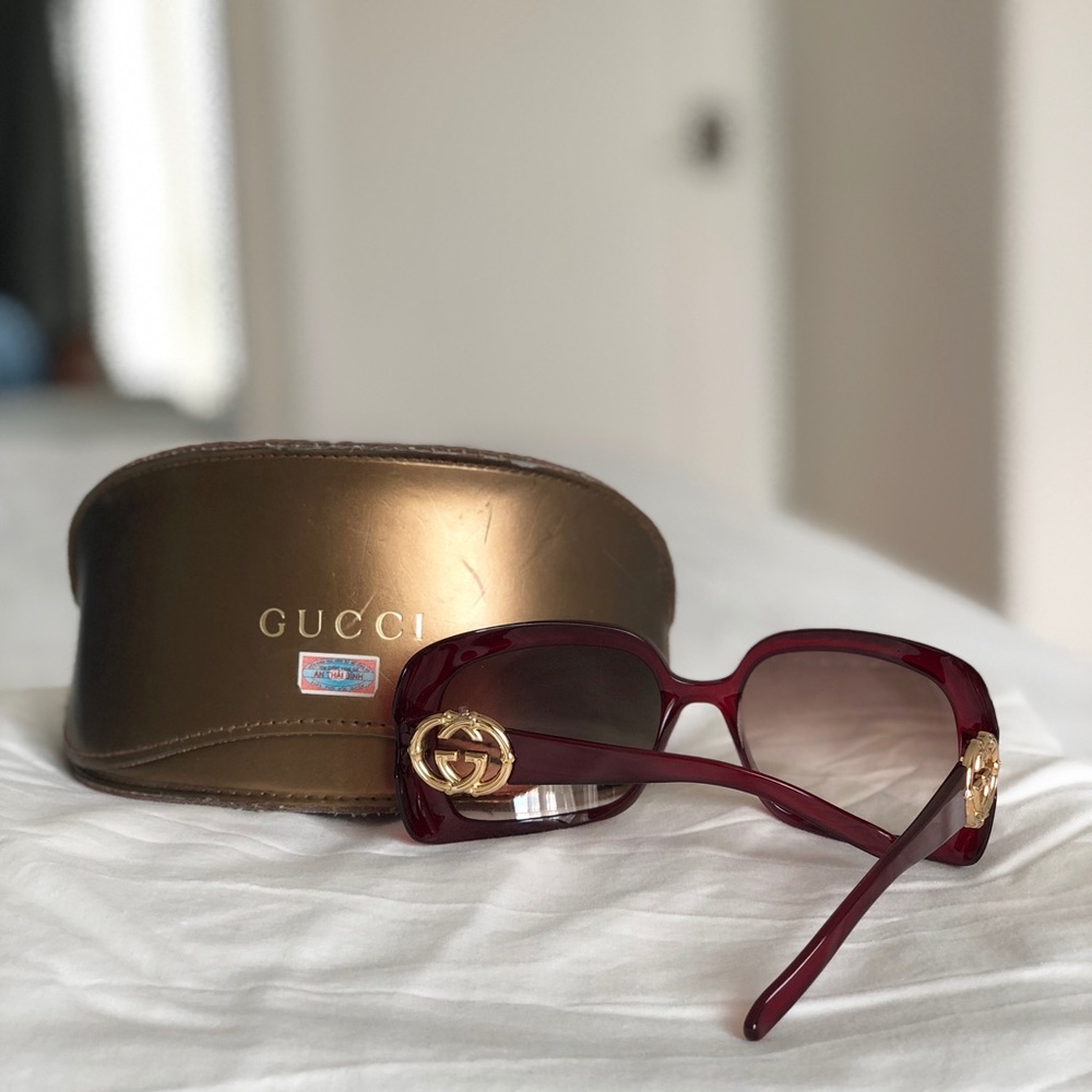 SOLD. Gucci sunglasses - Picture 3 of 4